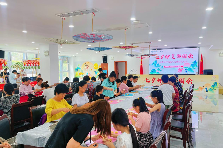 七夕游園會弘揚傳統文化，共筑和諧鄰里情